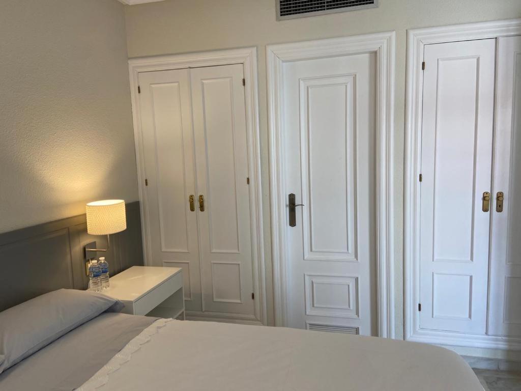 Precioso Apartamento Los Remedios Triana Plaza Espana Y Centro Historico Sevilla Eksteriør billede