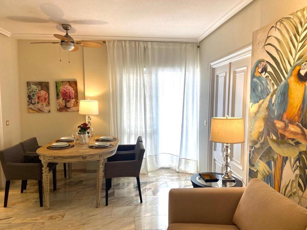 Precioso Apartamento Los Remedios Triana Plaza Espana Y Centro Historico Sevilla Eksteriør billede