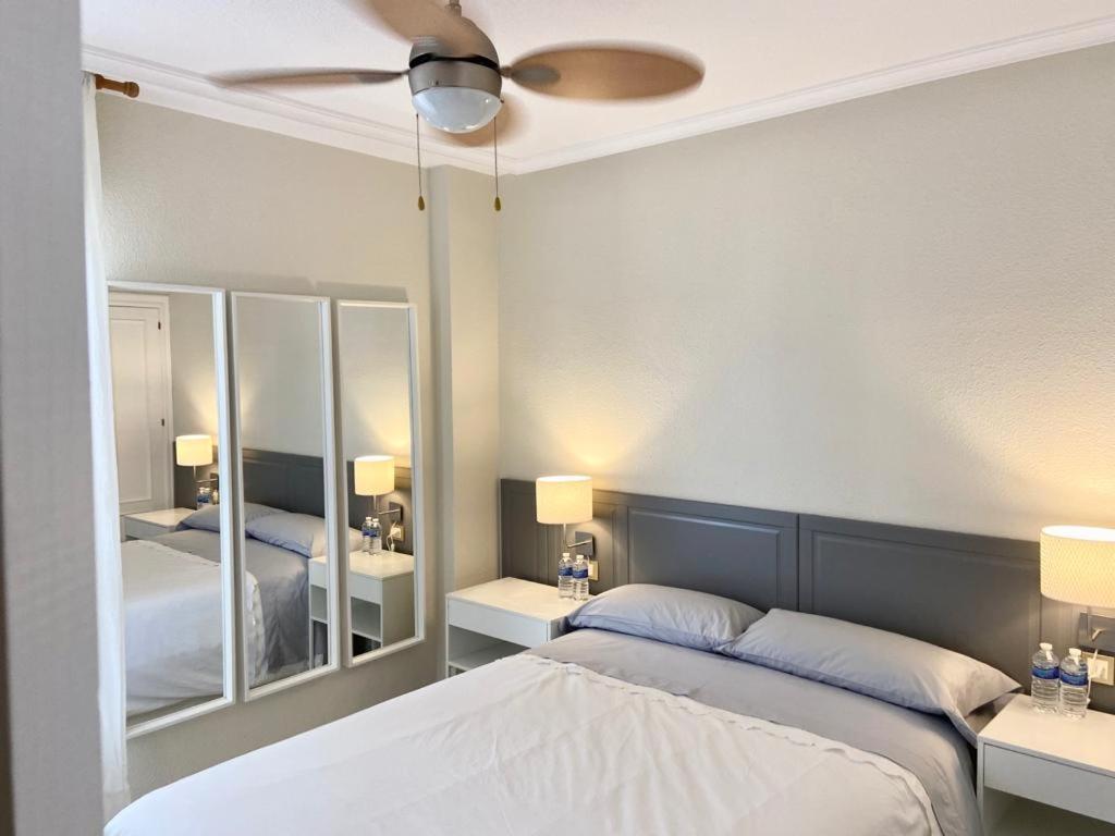 Precioso Apartamento Los Remedios Triana Plaza Espana Y Centro Historico Sevilla Eksteriør billede
